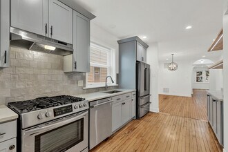 1109 Cleveland St in Evanston, IL - Building Photo - Building Photo