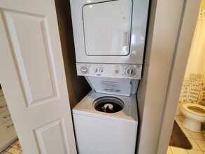 39 St Botolph St in Boston, MA - Building Photo - Building Photo