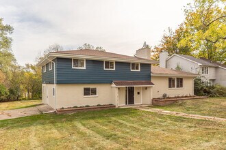 1520 Traver Rd in Ann Arbor, MI - Building Photo - Building Photo