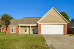 9176 Preakness Dr in Southaven, MS - Building Photo