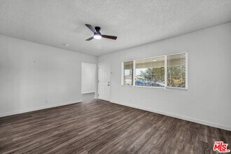 1105 W 134th St in Compton, CA - Building Photo - Building Photo