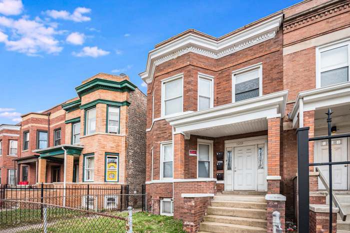6218 S Indiana Ave in Chicago, IL - Foto de edificio