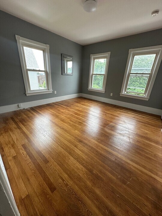 41 Eastern Ave in Worcester, MA - Building Photo