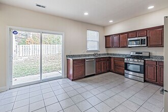 423 Carver Dr in Wilmington, DE - Building Photo - Building Photo