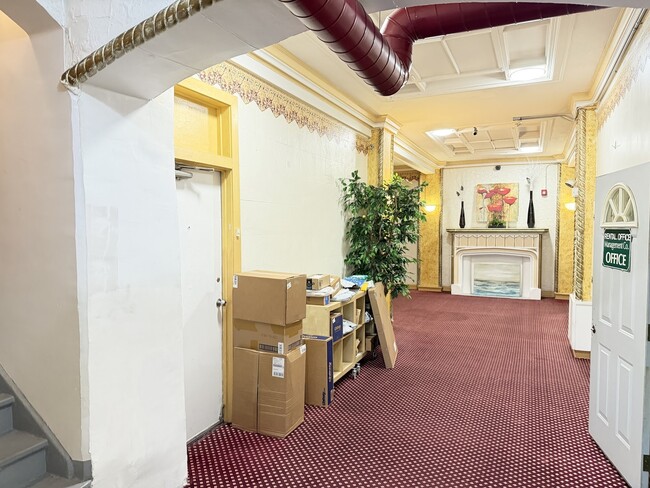 839 W Sheridan Rd in Chicago, IL - Foto de edificio - Building Photo