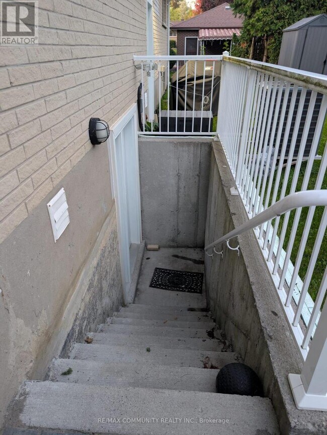 837 Glenrush St in Oshawa, ON - Building Photo - Building Photo