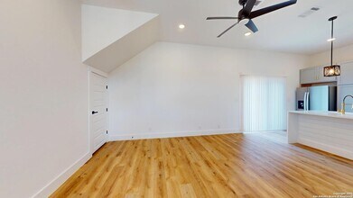 104 Micah Point in La Vernia, TX - Building Photo - Building Photo