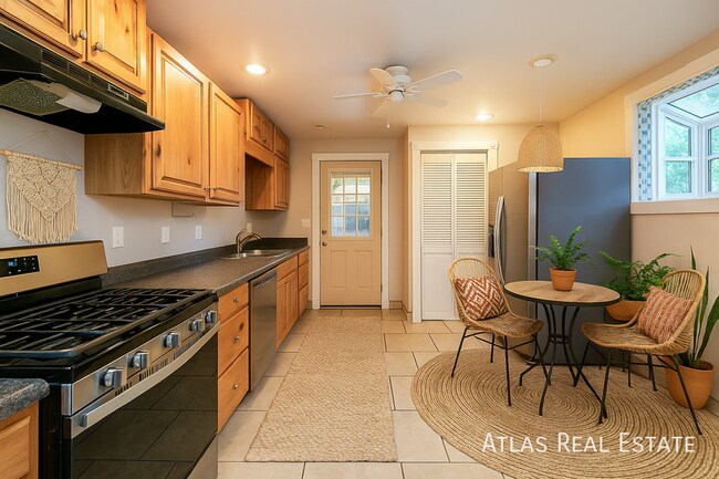 property at 1914 E Monument St