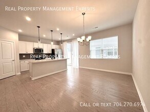 6024 Caprera Wy in Charlotte, NC - Building Photo - Building Photo