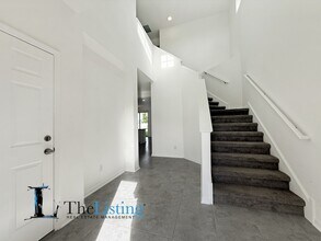 3023 Adams Cross Dr in Zephyrhills, FL - Building Photo - Building Photo