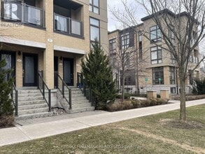 15 Eldora Ave in Toronto, ON - Building Photo - Building Photo