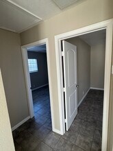 124 W Ave F 12 in Lancaster, CA - Building Photo - Building Photo