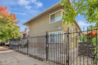 3222 2nd Ave in Sacramento, CA - Building Photo - Primary Photo