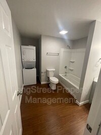 208 SE 5th Ave photo'