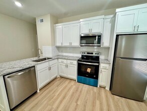 700 E Johnson Ave in Springdale, AR - Building Photo - Building Photo