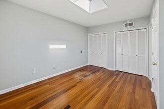 32 Smith Ave, Unit 2F in Fair Lawn, NJ - Building Photo - Building Photo