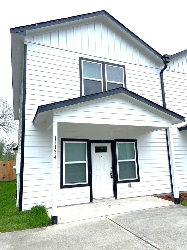 property at 1313 Ellington St