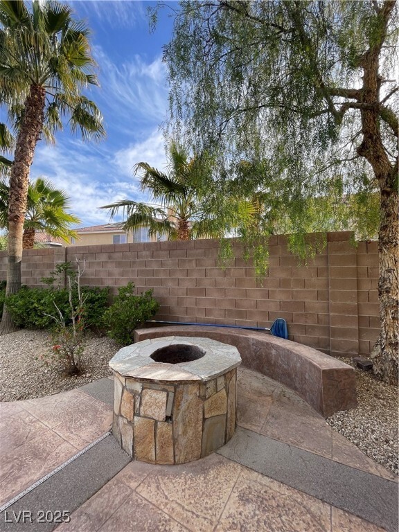 11002 Inverlochy Ct in Las Vegas, NV - Foto de edificio - Building Photo