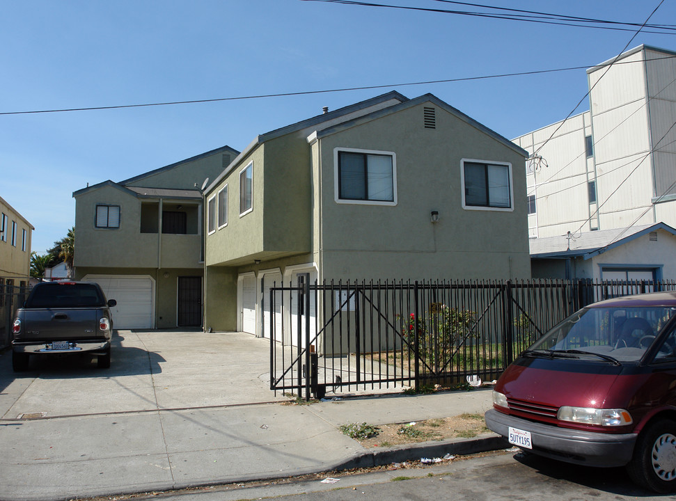 21 16th St in Richmond, CA - Building Photo