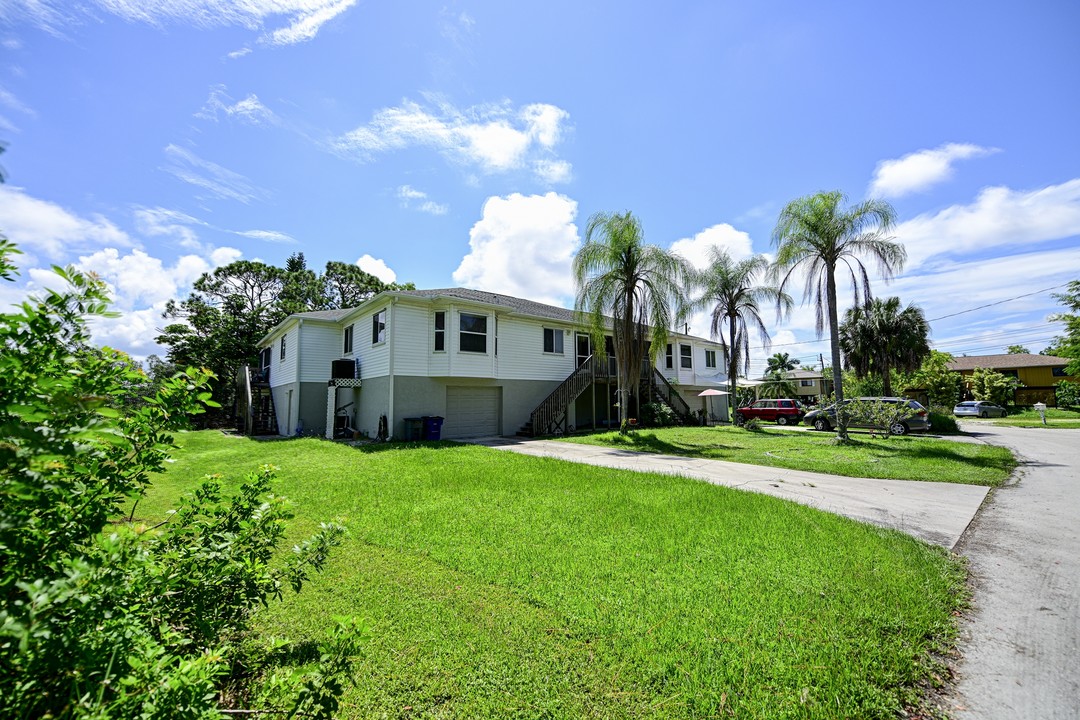 3625 Riviera Cir in Bonita Springs, FL - Building Photo