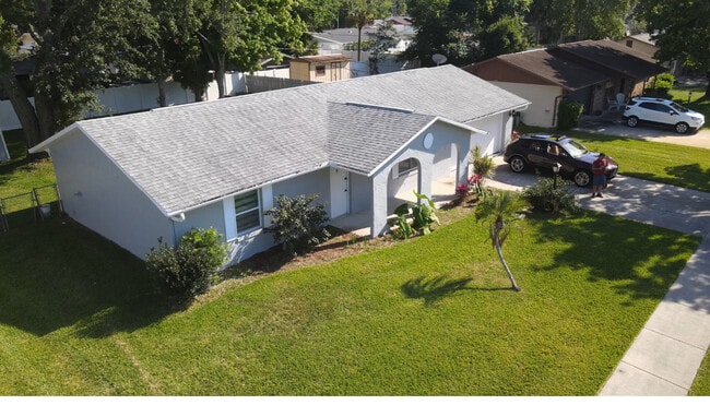 793 Aspen Dr in South Daytona, FL - Building Photo - Building Photo