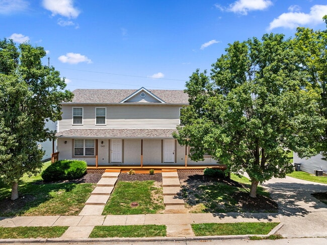 property at 2411 Northampton Dr
