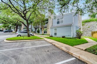 6901 Old Quarry Ln in Austin, TX - Building Photo - Building Photo