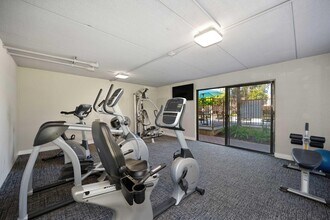 Elan Park Place Carlsbad in Carlsbad, CA - Foto de edificio - Building Photo