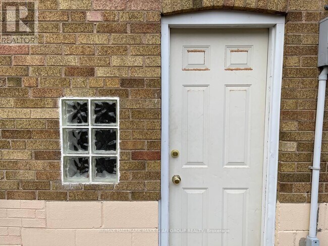 3 Evan Rd in Toronto, ON - Building Photo - Building Photo