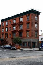 983 Fulton St in Brooklyn, NY - Foto de edificio - Building Photo