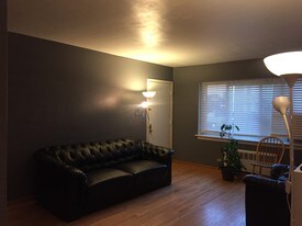 1112 N Harlem Ave, Unit 2 BR Condo in River Forest, IL - Building Photo