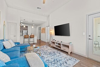 711 W Broadway Rd in Tempe, AZ - Building Photo - Building Photo