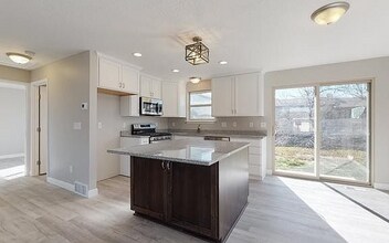 2157 Cedar Breaks Dr in Salt Lake City, UT - Building Photo - Building Photo