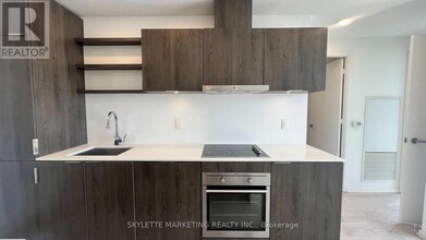 16-2816 Bonnycastle St in Toronto, ON - Building Photo - Building Photo