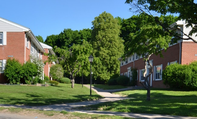 Rochester Highlands in Rochester, NY - Building Photo - Building Photo