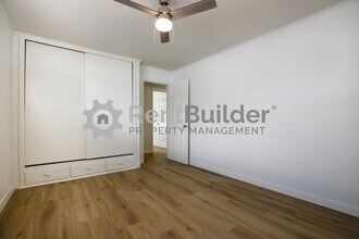 2008 Martha St NE in Albuquerque, NM - Building Photo - Building Photo