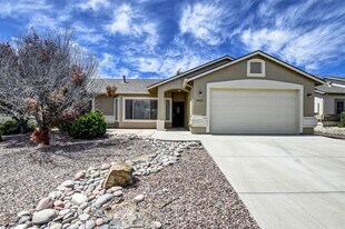 6815 E Kilkenny Pl in Prescott Valley, AZ - Building Photo