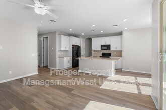 24094 N 162nd Ln in Surprise, AZ - Building Photo - Building Photo