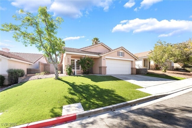 1512 Iron Springs Dr in Las Vegas, NV - Foto de edificio - Building Photo