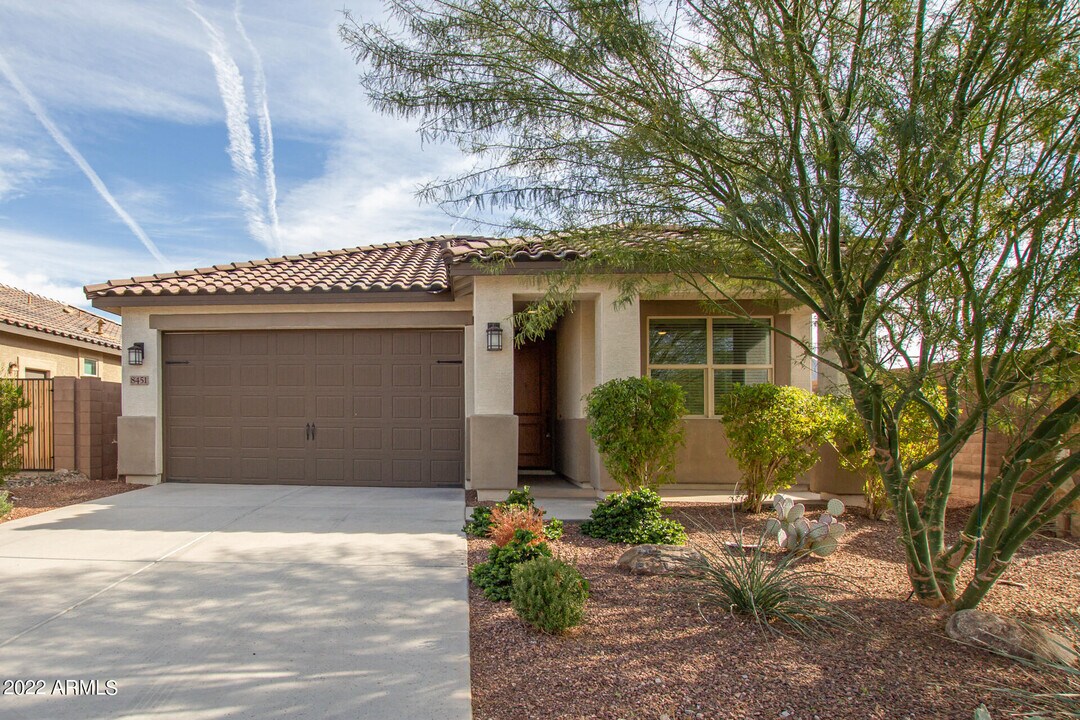 8451 S 164th Dr in Goodyear, AZ - Building Photo
