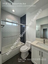 3918 3/4-3914 Brighton Ave in Los Angeles, CA - Building Photo - Building Photo