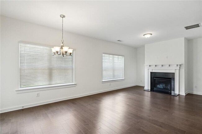 1637 Short Shadow Ln in Snellville, GA - Building Photo - Building Photo