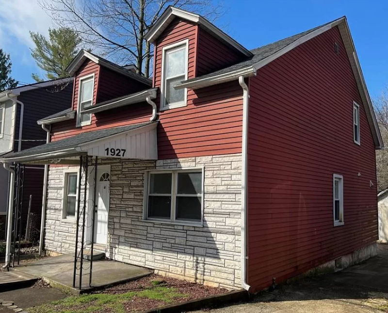 1927 Willow Park Rd in Bethlehem, PA - Building Photo