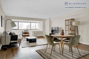 1 Emerson Pl in Boston, MA - Building Photo