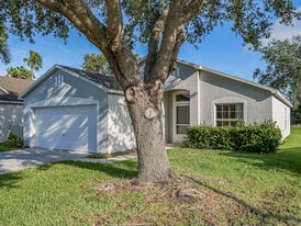 953 N 13th Square in Vero Beach, FL - Building Photo