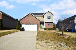 1129 Ishee Dr in Clarksville, TN - Building Photo
