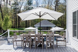 26 Rolling Green Dr in Gansevoort, NY - Foto de edificio - Building Photo