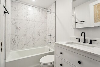 4538 S Liberty St in New Orleans, LA - Foto de edificio - Building Photo