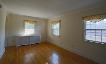 1849 Saint Clair Ave, Unit St Thomas MacGrove Duplex in St. Paul, MN - Building Photo - Building Photo