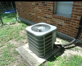 605 Lilac, Unit B in Beeville, TX - Building Photo - Building Photo